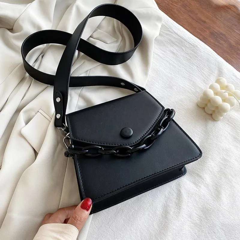 Minimalist Crossbody Handbag with Chain