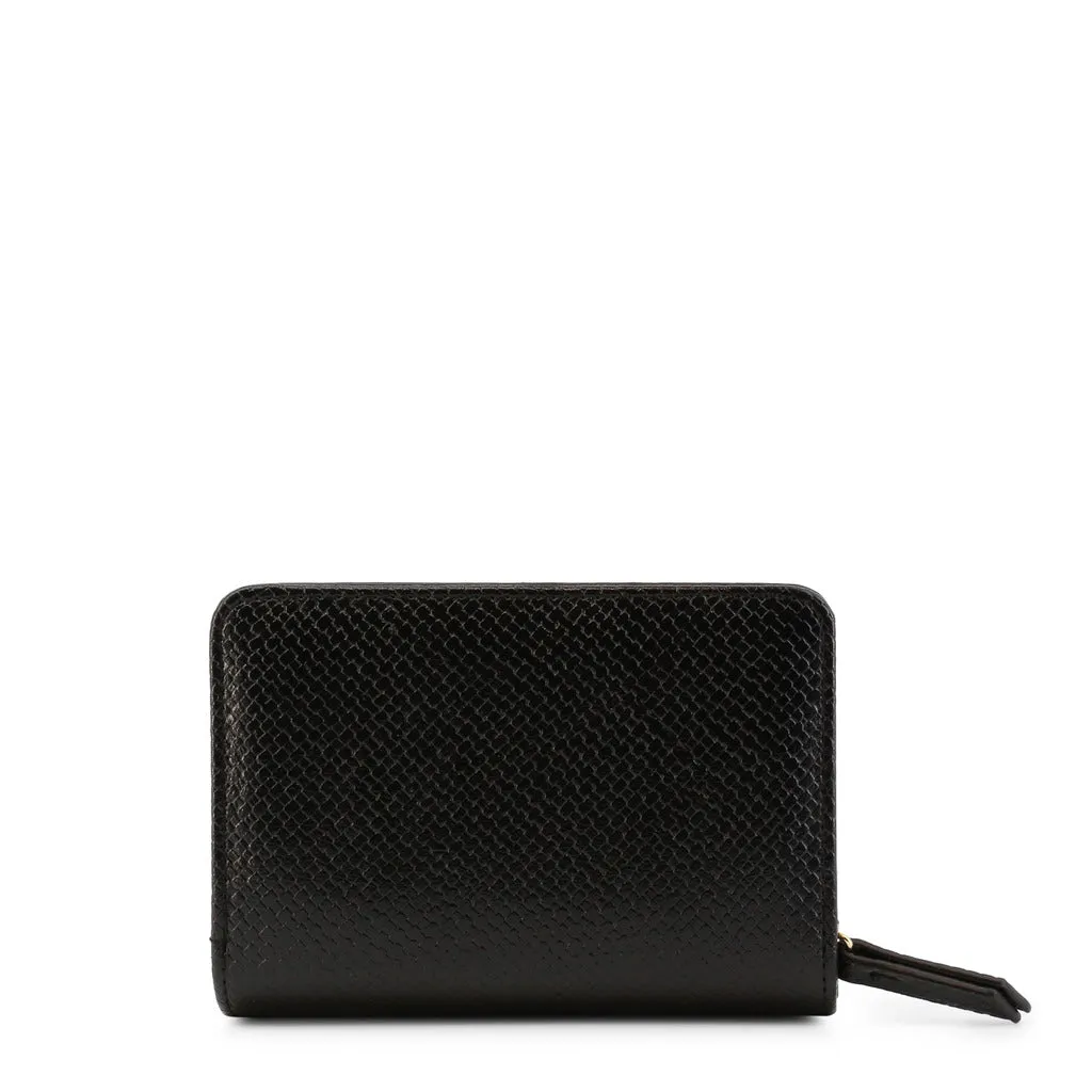 Modern Woman's Essential Wallet: The Perfect Blend of Style and Functionality